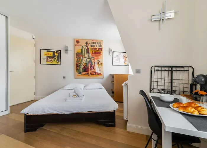 Studio Refait A Neuf Metro Pereire Paris 17 - 2P